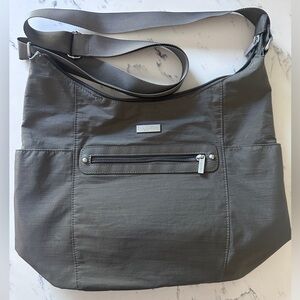 Baggallini Women’s Grey Lightweight Tote/ Crossbody Travel Bag